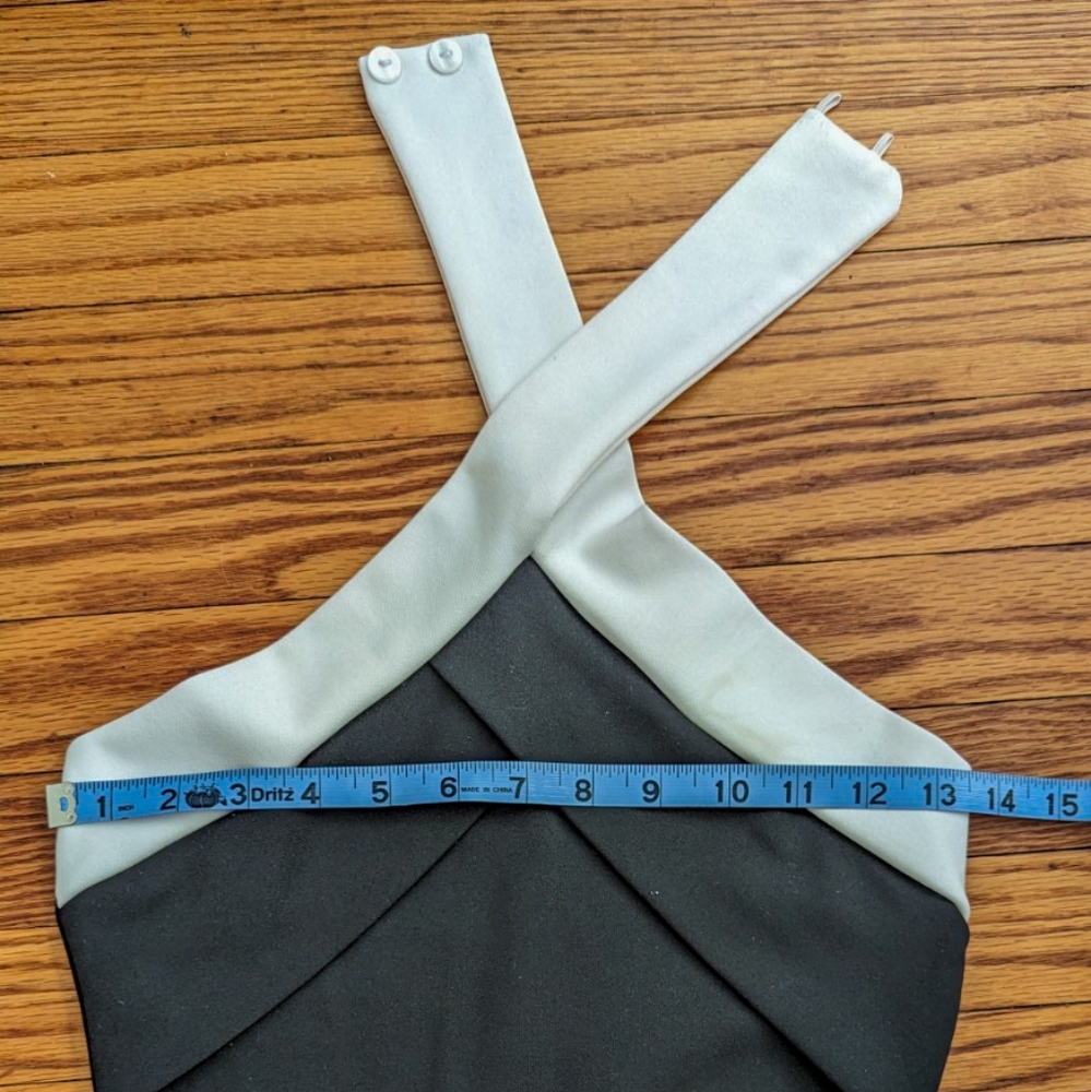 SOLD 🚫 Chic Petite Black & White Color Block Cross Front Neck Jumpsuit - Picture 8 of 16